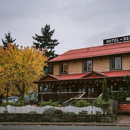 Salt Spring Inn Ganges Εξωτερικό φωτογραφία