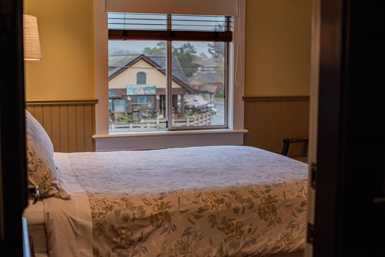 Salt Spring Inn Ganges Εξωτερικό φωτογραφία